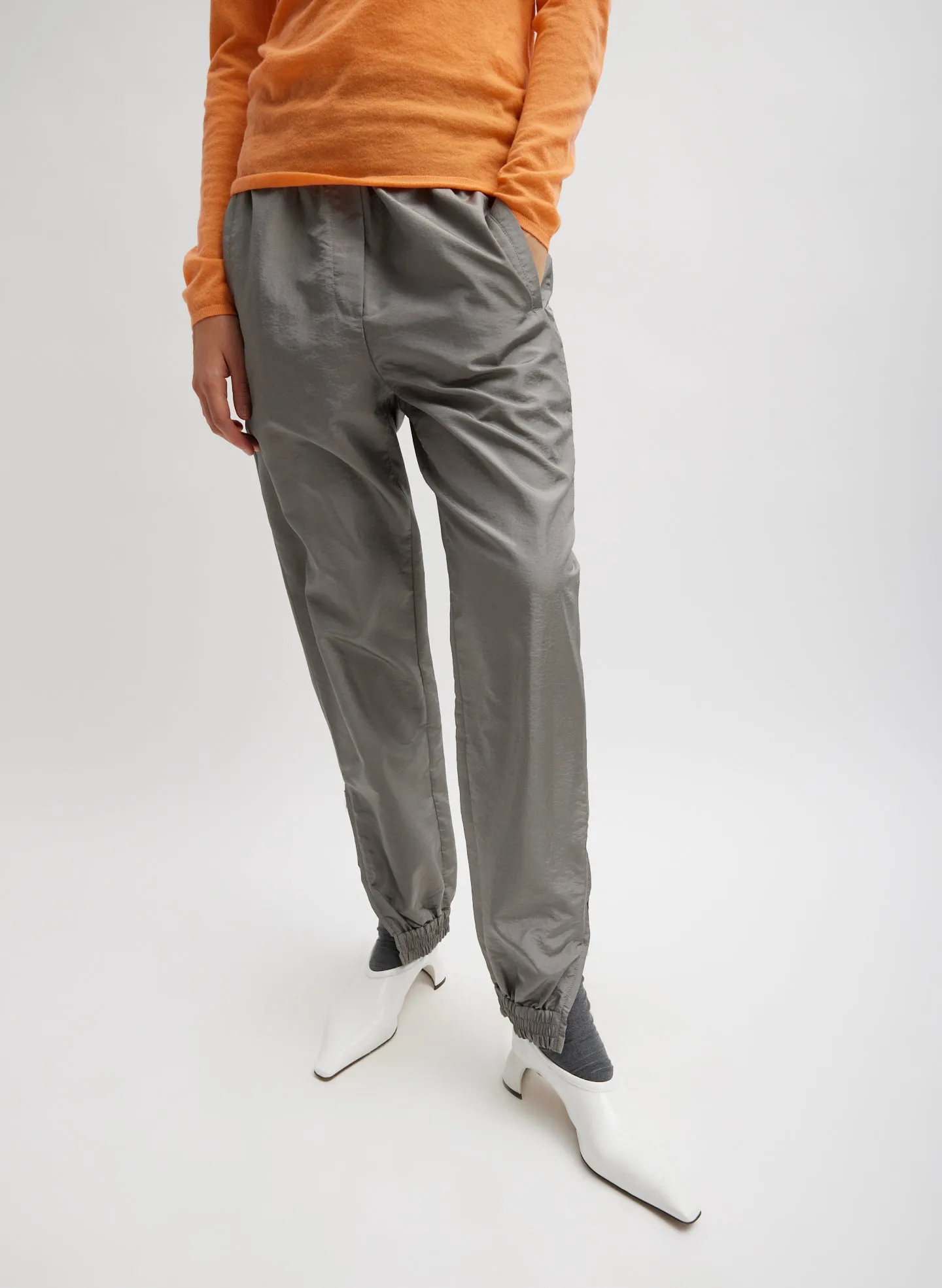 Crispy Nylon Kat Jogger