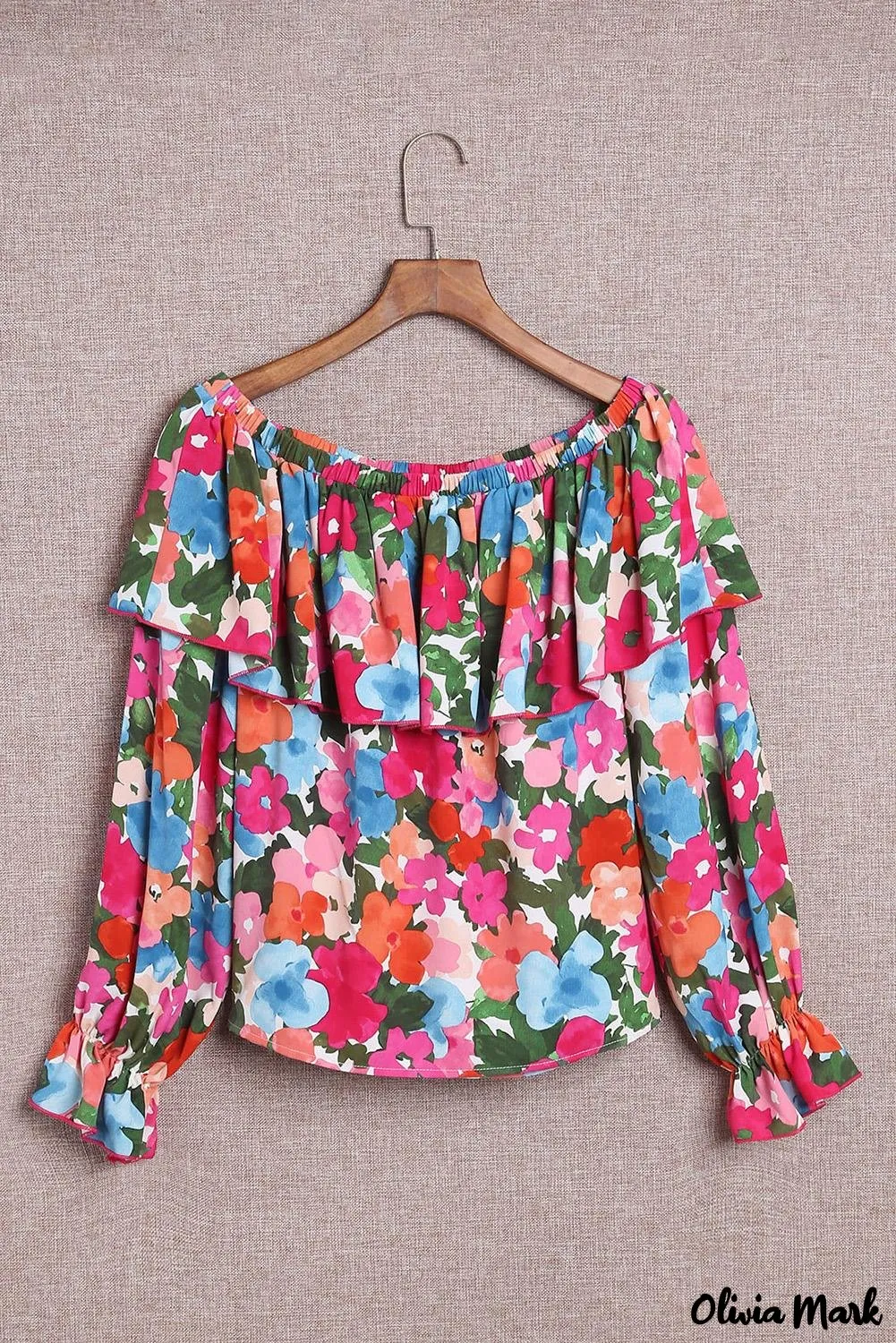 Deanwangkt - Off-the-shoulder blouse with ruffles in a floral print