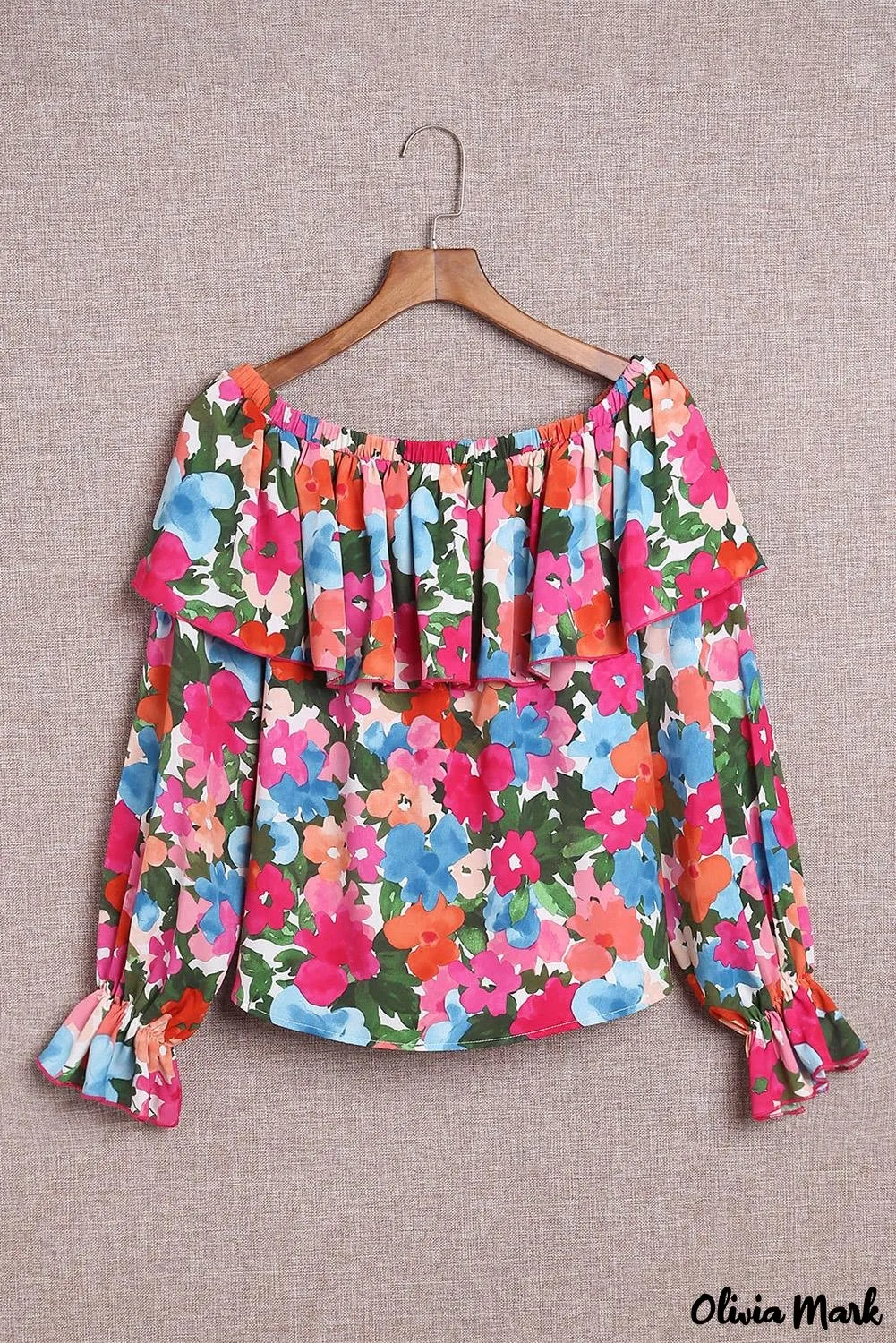 Deanwangkt - Off-the-shoulder blouse with ruffles in a floral print