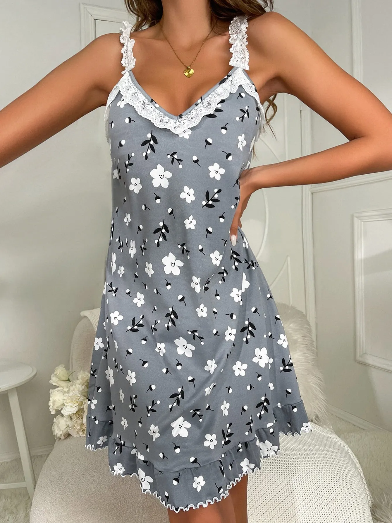 Floral Print Lace Trim Nightdress