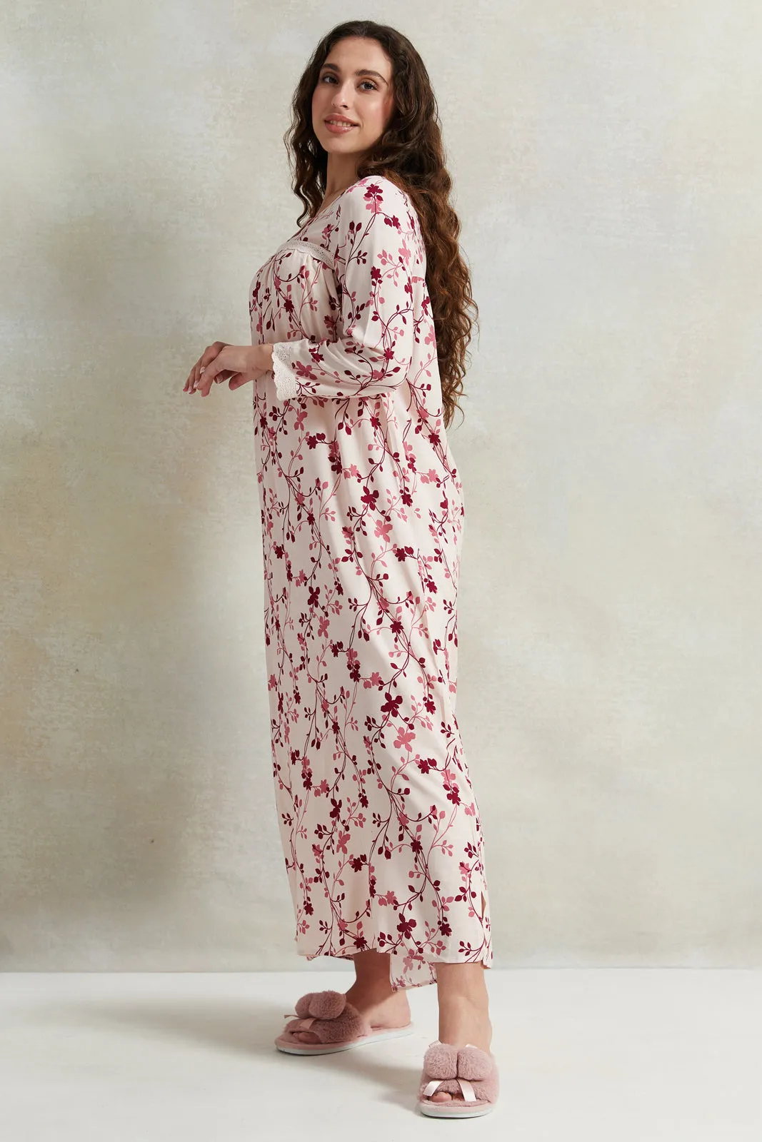 Women White And Red Printed Long Sleeves Nightgown